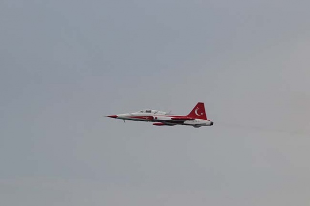 Samsun'da gösteri uçuşu
