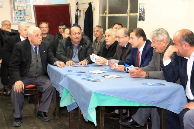Bafra İlçe başkanı Tuncay Yurduseven, teşkilat mensuplarıyla birlikte ziyareti