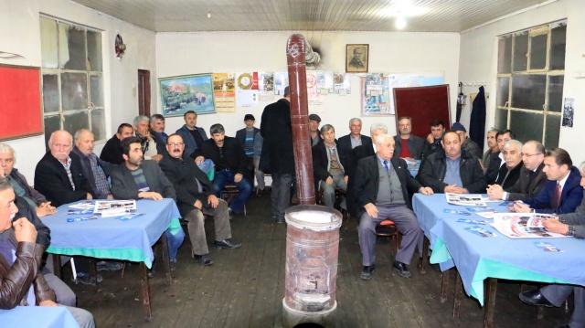 Bafra İlçe başkanı Tuncay Yurduseven, teşkilat mensuplarıyla birlikte ziyareti