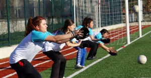 Karadeniz’in ilk bayan Softbol takımı Alaçam`da