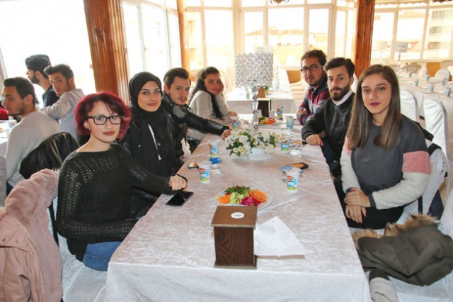 Başkan Şahin Turizm Fakültesi Öğrencileriyle Buluştu