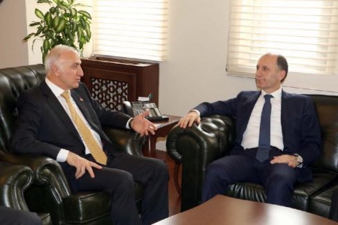 Trabzonspor Başkanı Usta Samsun Valisi Şahin`i Ziyaret etti