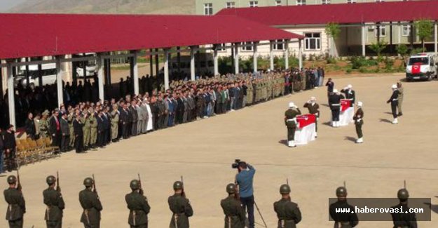 Nusaybin şehitleri için askeri tören