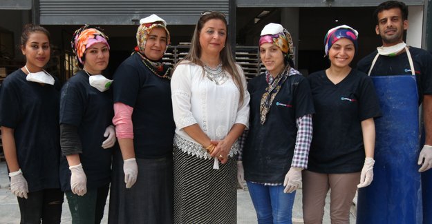 "Erkek işi" denilen sektörde 15 kadın istihdam ediyor