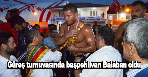Ladik'teki güreş turnuvasında başpehlivan Balaban oldu