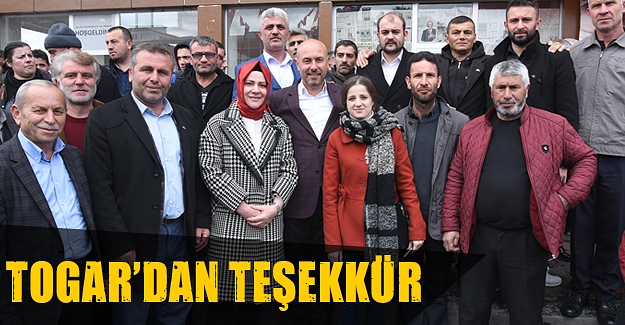 Tekkeköy Belediye Başkanı Hasan Togar Tebrikleri Kabul Ediyor