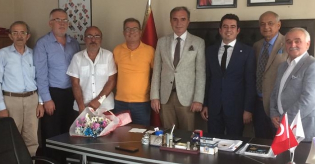 Bafra İYİ Parti’den Kızılay’a ziyaret