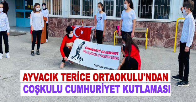 Ayvacık Terice Ortaokulu'ndan Coşkulu Cumhuriyet Kutlaması