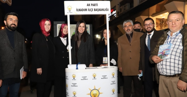 Samsun'da Ak Parti sahaya indi