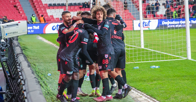 Samsunspor 3-0  Kazandı