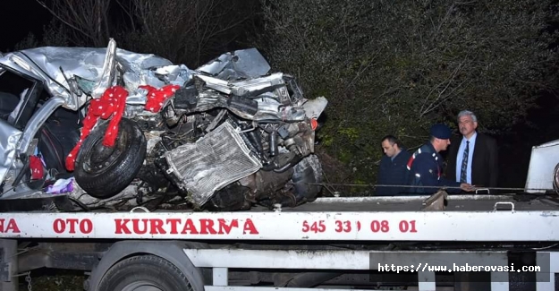 Samsun'da feci kaza 2 ölü 3 yaralı
