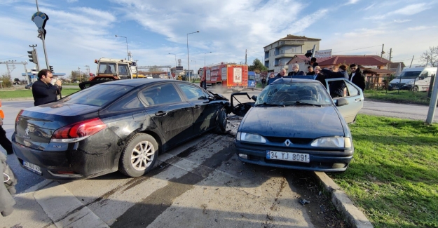 Bafra'da trafik kazası 4 yaralı