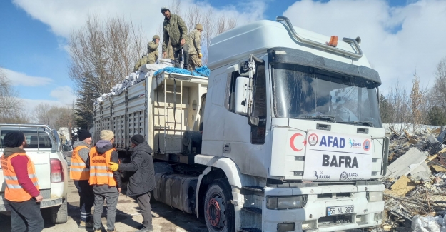 Bafra'dan depremzedelere yakacak desteği