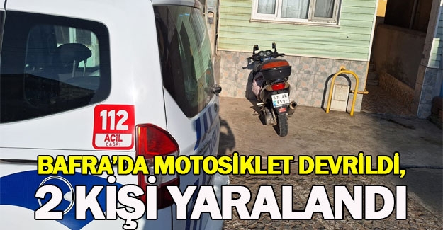 Samsun'da motosiklet devrildi, 2 kişi yaralandı