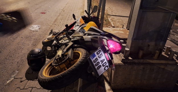 Bafra'da motosiklet kazasında 1'i ağır 2 kişi yaralandı