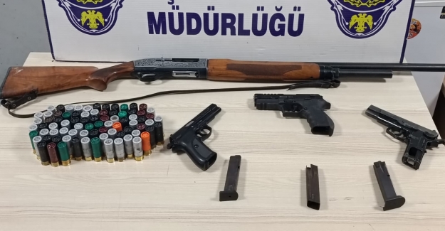 Samsun'da evde yapılan aramada silah ele geçirildi