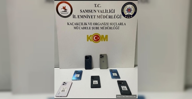 Samsun'da durdurulan 3 kişiden kaçak telefon ele geçerildi