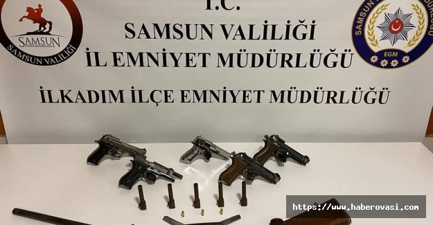Samsun'da evde silah ve malzeme ele geçirildi