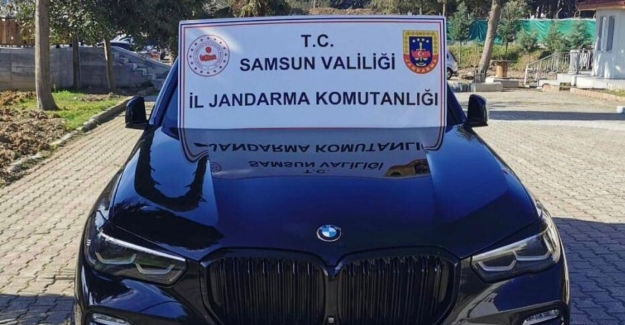 Samsun'da kaçak yollarla getirilen otomobil teslim edildi