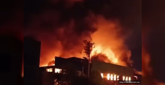 Tekkeköy'de fabrikada büyük yangın çıktı