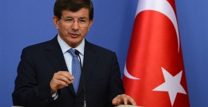 Başbakan Davutoğlu;"Bir çocuğa el uzatan aşağılık bir mahluktur.."