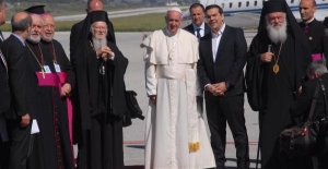 Papa, Patrik ve Çipras, mülteciler için Midilli'de buluştu...