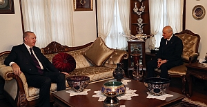 Erdoğan , Bahçeli'yi evinde ziyaret etti