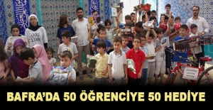 Bafra’da 50 öğrenciye 50 hediye