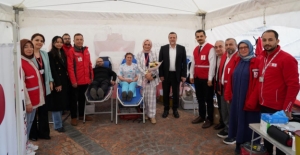 Samsun'da Kızılay Kan bağışları devam ediyor