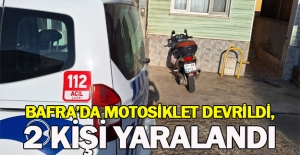 Samsun'da motosiklet devrildi, 2 kişi yaralandı