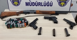 Samsun'da evde yapılan aramada silah ele geçirildi