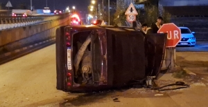 Samsun'da kaza yapan sürücü olay yerinden kaçtı