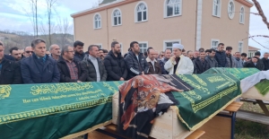 TEM'de kazada hayatını kaybeden aile Samsun'da toprağa verildi